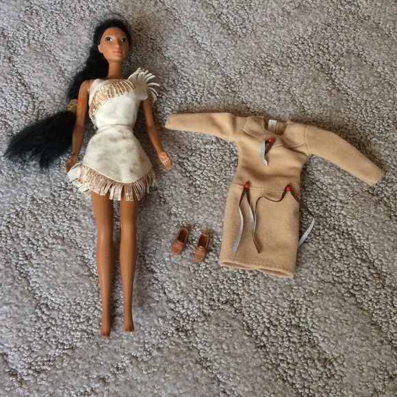 Pocahontas doll - Picture 8 of 12